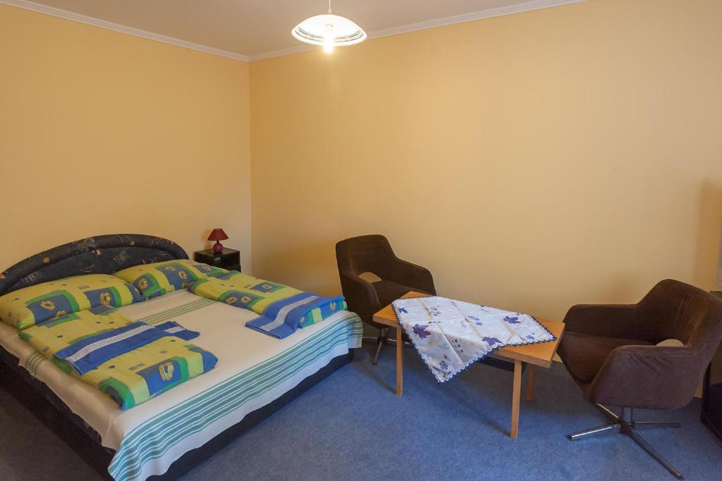 Paratlan Apartmanhaz Сільвашварад Номер фото